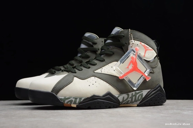 AT3375-100 Jordan 7 Air Patta x Icicle 0819